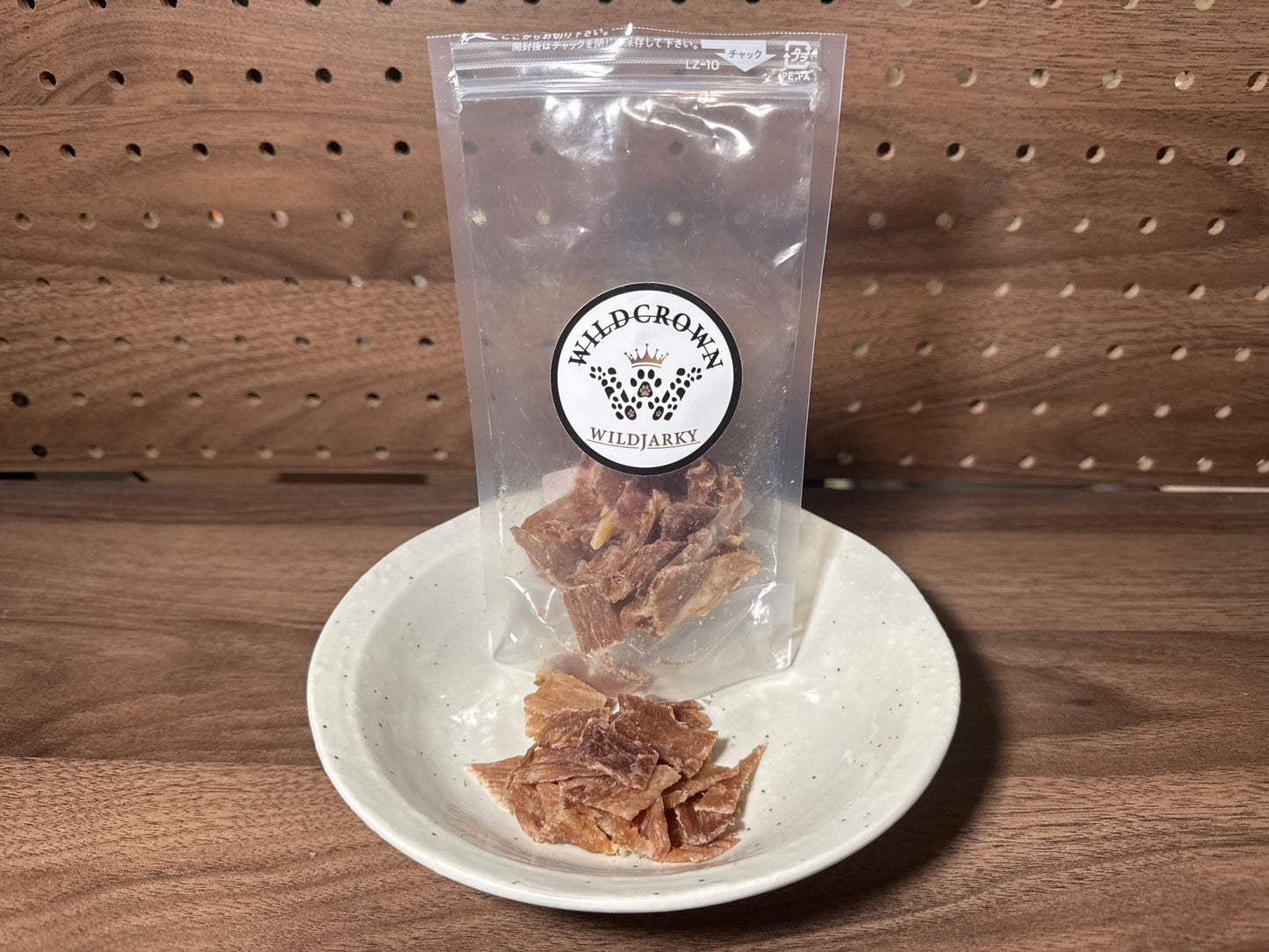 WILD JERKY（ワイルドジャーキー）きざみ 40g｜WHITECROWN豚肉使用